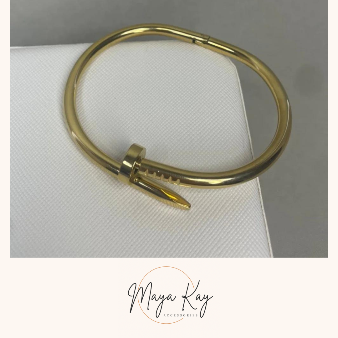 GOLD NAIL CLIP BRACELET