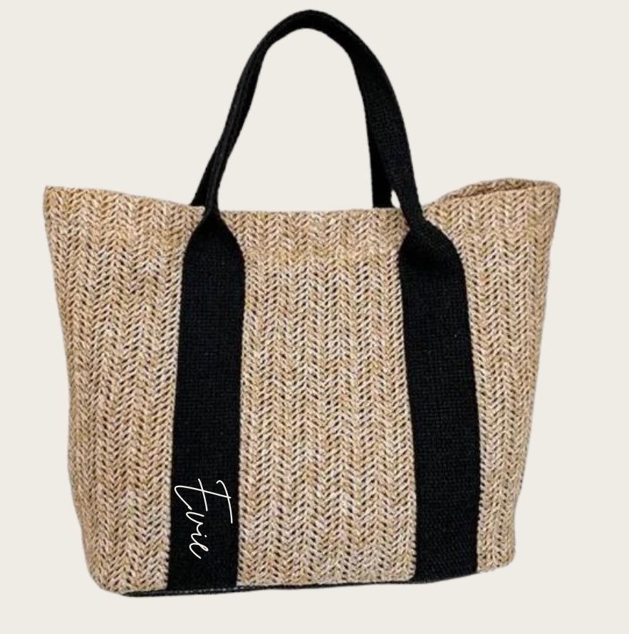 STRAW BEACHBAG WITH BLACK HANDLES