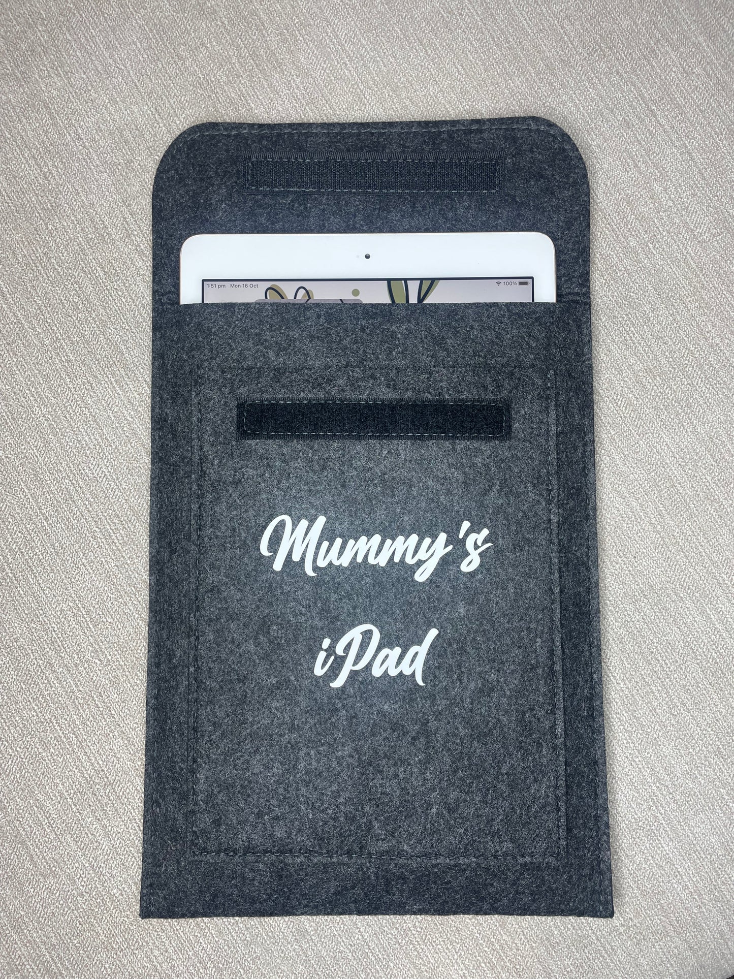 DARK GREY IPAD/TABLET HOLDER